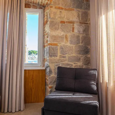East Coast Deluxe B&B