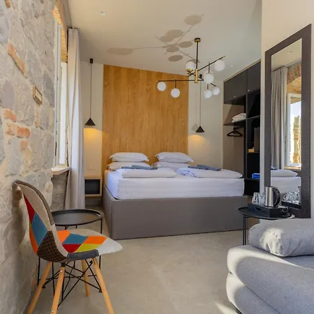 East Coast Deluxe Bed & Breakfast 4*