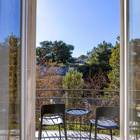 Bed & Breakfast East Coast Deluxe 4*