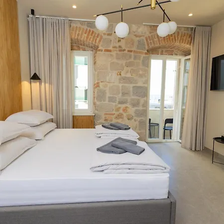 Bed & Breakfast East Coast Deluxe *